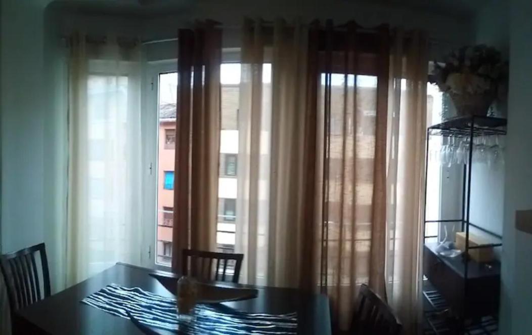 Las Golondrinas Zaragoza Habitacion Individual 外观 照片